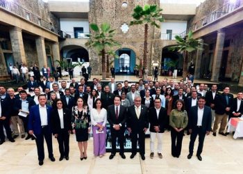 Líder nacional del SNTE encabeza reunión con titular de la SEP