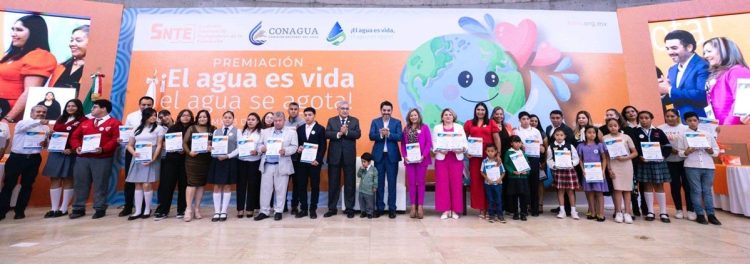 Reconocen a participantes en campaña del SNTE ¡El agua es vida, el agua se agota!