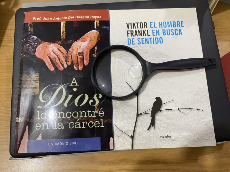 Hechos y comentarios / El libro del profesor Juan Antonio del Bosque Reyna