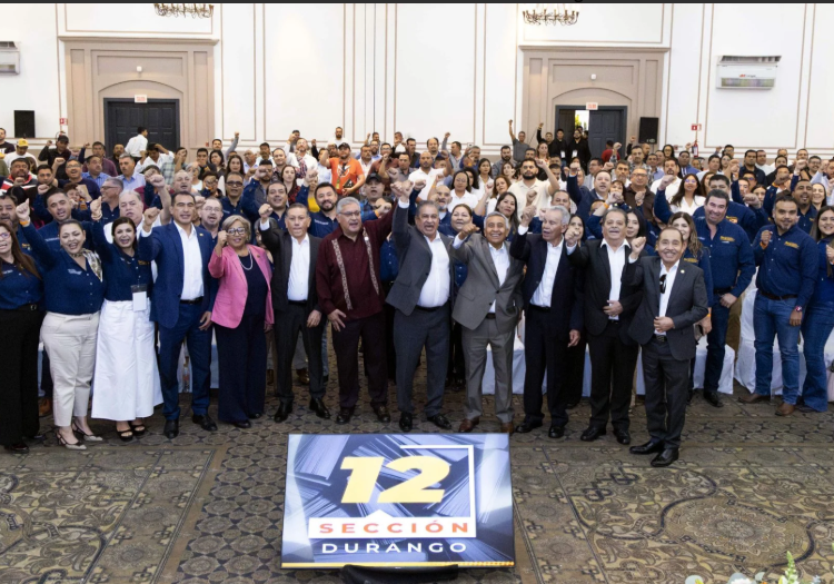 Líder nacional del SNTE en Pleno de la Sección 12 de Durango