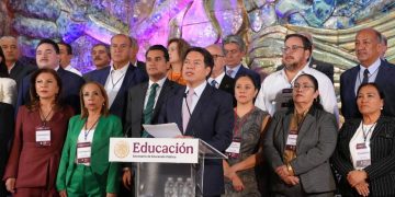 Virtuosa presión social: el calendario escolar va tal cual
