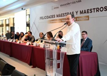 Axis Mundi / Celebración del Día del Maestro: retos del magisterio