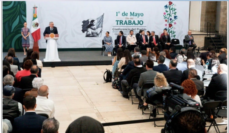 El SNTE en la ceremonia del Día del Trabajo encabezada por la Presidenta de la República